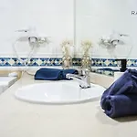 Raffi House * Corralejo