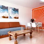 Vakantiehuis Raffi House *