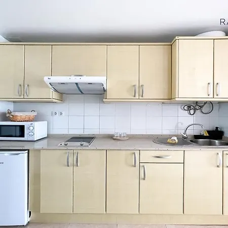 Raffi House * קורלחו