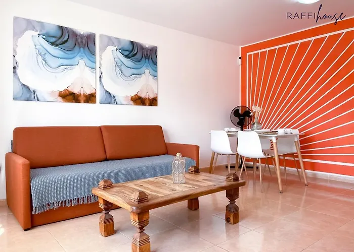 Holiday home Raffi House *