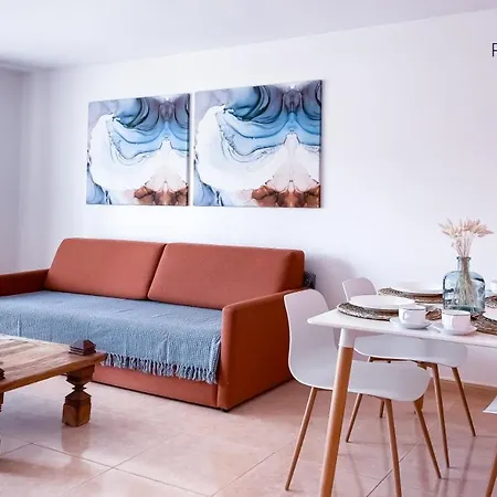 Raffi House בית נופש *